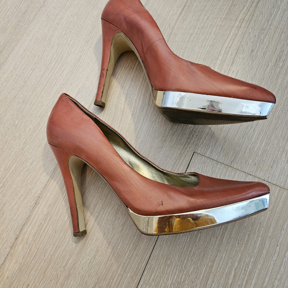 Elegant Copper Nine West  Heels with Gold Base Accent
